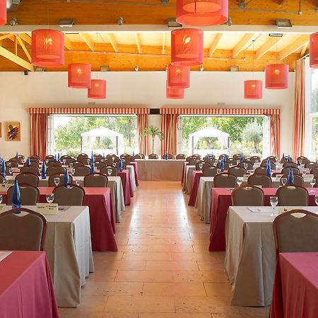 Hotel Isla De La Garena Alcala de Henares Business photo