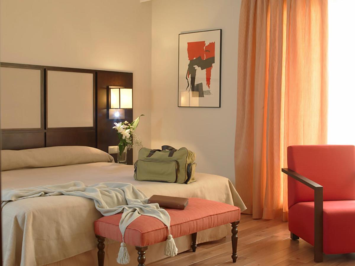 Hotel Isla De La Garena Alcala de Henares Room photo