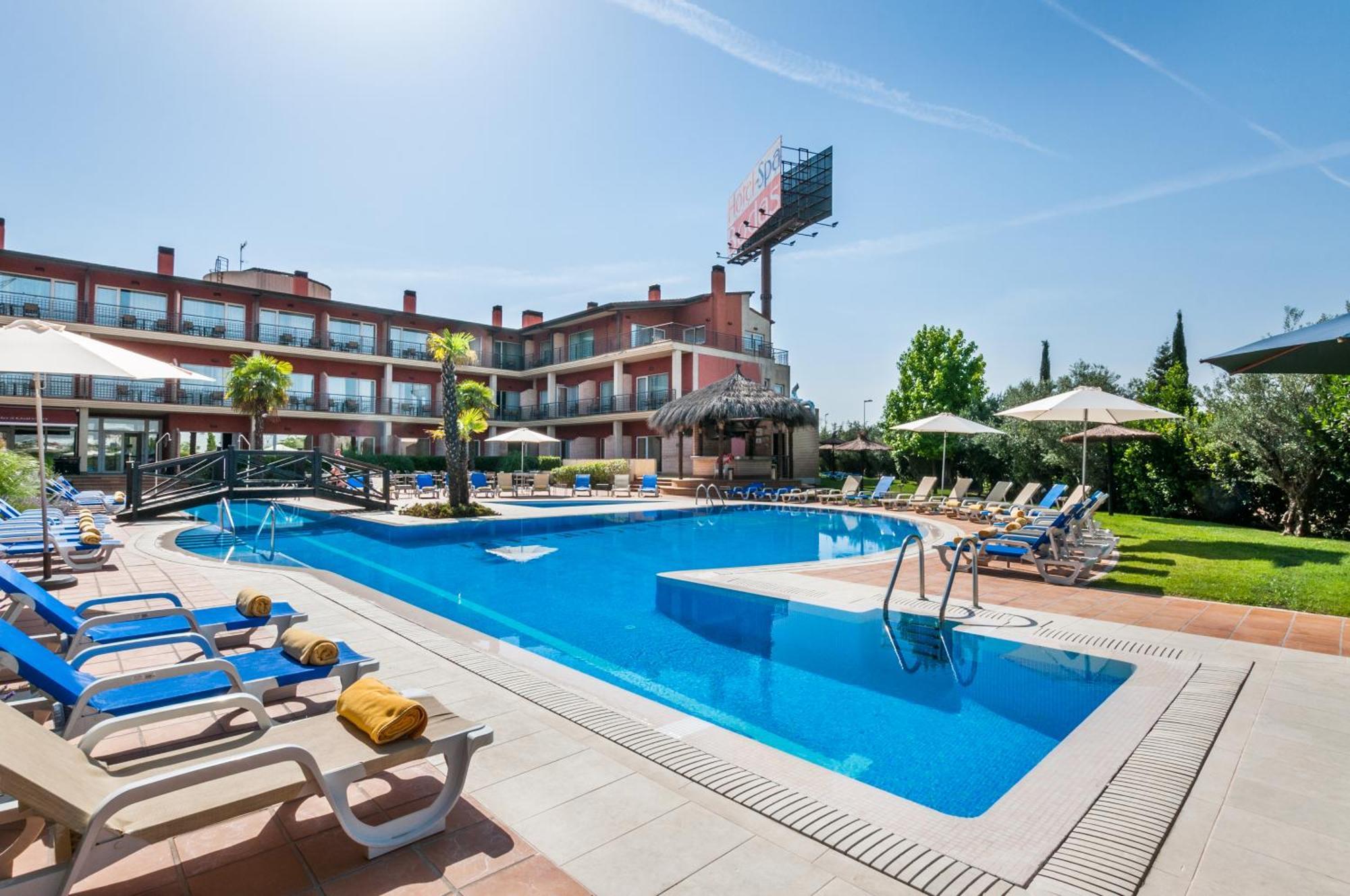 Hotel Isla De La Garena Alcala de Henares Exterior photo