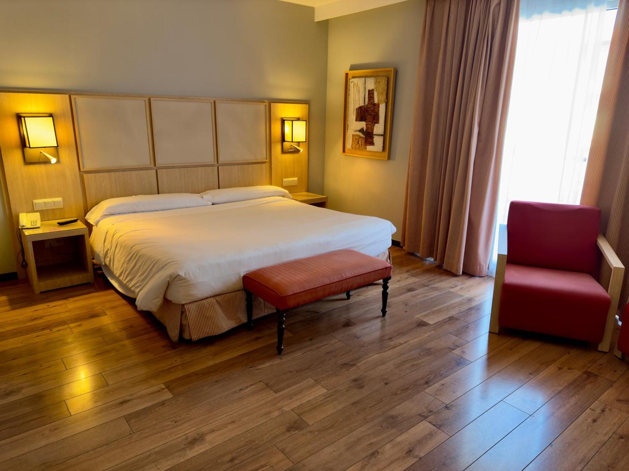 Hotel Isla De La Garena Alcala de Henares Exterior photo